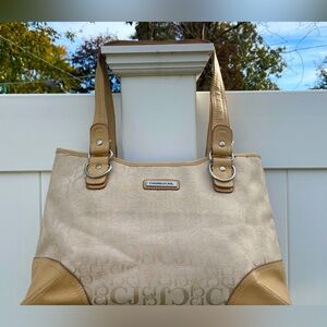 Caribbean Joe cream/beige tote with multiple pockets and exterior zip pocket